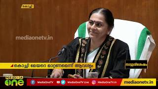 ഇന്ദിരാഗാന്ധിയെ വെടിവെച്ചുകൊന്നത് സ്വന്തം സെക്യൂരിറ്റി; പാര്‍ട്ടി നേതാക്കളെ വിമര്‍ശിച്ച് മേയര്‍