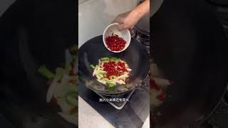 又到了吃「腊味」的时候，你们一定要试试这个「香辣火鸡腿」味道真的绝了，「又香又辣」真的巨入味 #家常菜 #美食 #美食教程 #湘菜 #美味しい #中国菜 #美味 #下饭菜 #家常美食