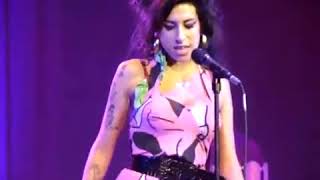 Amy Winehouse -  Back to Black live (at Zenith Paris 2007)