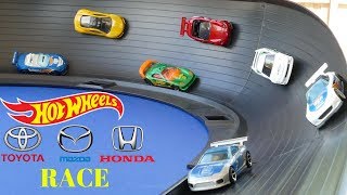 Hot Wheels fat track curve tournament race (Honda,Mazda,Toyota)