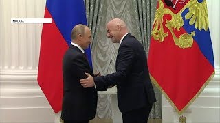 Владимир Путин вручил государственные награды