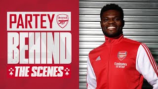 Partey meets Aubameyang & Lacazette | Behind the scenes on Thomas' first day at Arsenal