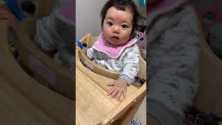 離乳食嫌いなタイプの赤ちゃん。意地でも食べん。/a baby who hates baby food#shorts #baby