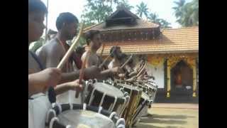 Chendamangalam Reghu Marar Panchaci Melam Anjam Kalam @ Parayakad Guruthipadam Bhagavathy Temple