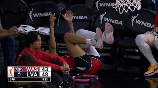 Shakira Austin Pushed \u0026 Lands Hard On Bad Hip, Play Reviewed | Las Vegas Aces vs Washington Mystics