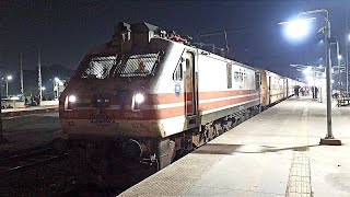 👉Offlink Action_Aero-Dynamic Ghaziabad WAP5 with 19210 Okha-Bhavnagar Exp arriving at Rajkot Jn🔥