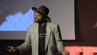 Repurpose. Thinking a New Shape for the Box: Roi Maufas at TEDxSaltLakeCity