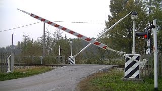 Spoorwegovergang Fratte (I) // Railroad crossing // Passaggio a livello