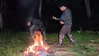 PREMAN INI NEKAT RITUAL DI TEMPAT TERBUKA DEMK KESAKTIAN