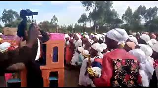 Artist Jezebel Zephaniah Koech Kandoik perfomed at wedding 🎉🎉👏