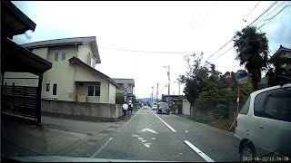 狭い道で自転車や歩行者がいる時のすれ違い