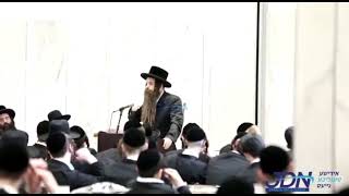 Amshenov NY Rebbe Gives a Chanukah Shiur - 5783