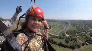 Paragliding in Moldau