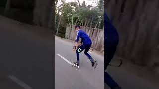 Skating Esa#youtubeshorts #newskating #shortstory #skatingskating #gymexercise #skater #gymroutine