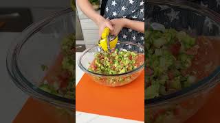 Best guacamole in the world🥑 #recipe #easyrecipe #cooking #appetizer #guacamole