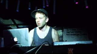 oOoOO - Burnout Eyes (live @ Glasslands 5/23/13)