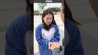 后妈这样做对吗？亲人之间更应该相互扶持……后妈 亲情 家庭 人性 善良 感人 美食 坚果藕粉 反转剧情 正能量 女儿