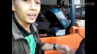 EDISI CUCI FORKLIFT 4TON !!!!