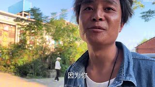 房东因生意好临时要涨30000租金，租客忍无可忍直接出手教训