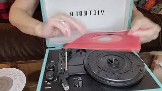 Unboxing Victrola Journey+