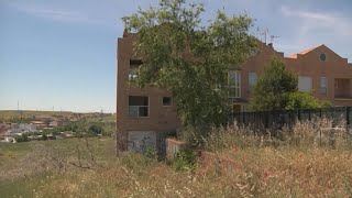 La casa fantasma okupada que atormenta a Coslada