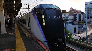 [ジョイント音]E353系 S209編成 S120編成 特急富士回遊36号・かいじ36号新宿行が33分遅れて日野駅2番線を高速通過するシーン