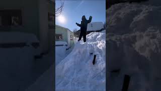 Jump Into A Snowdrift, I Jumped | Прыжок В Сугроб, Прыгал Я