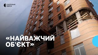 Як відновлюють понівечений будинок на Середній