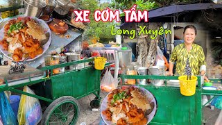 Xe cơm tấm giữa chợ hoa Long Xuyên khách đông nghẹt mỗi buổi sáng