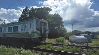 田舎で仙台行きE721系+701系６両編成通過！サービス汽笛あり!