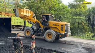 jarang terjadi alat monster turun ke sitinjau lauik evakuasi  truck rem blong dan terguling