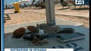 Distrazioni in spiaggia: trovata una dentiera