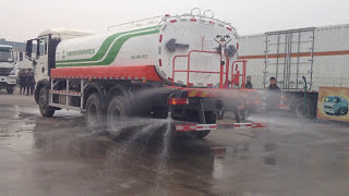 Sinotruck HOWO 6x4 water tank truck work video