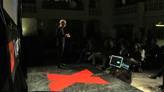 TEDxVasastan-Ola Spjuth-Empowering cancer research with e-Science.mp4