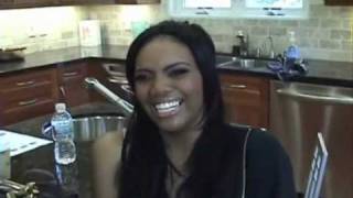 Girls fist fucking girls videos Two chics give handjob