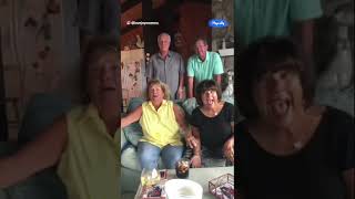Grandparents get surprised with pregnancy announcement during picture ❤️❤️