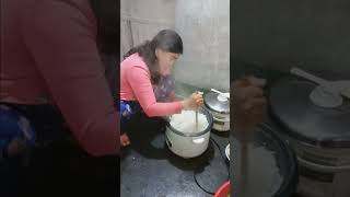 Vietnam Village COOKING (Beating Moisture Out of Rice) #VietnameseCuisine #TraditionalCooking 🇻🇳🍚🔨