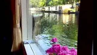 Amsterdam Bed and Breakfast - PhilDutch Houseboat