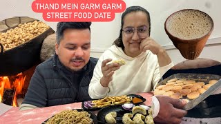 THAND MEIN GARM GARM STREET FOOD DATE 💕 || HUMARE GHAR MEIN KAUN HAI ANGREZ? || ROHINIDILAIK