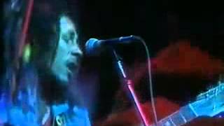 Bob Marley & The Wailers - Them Belly Full (But We Hungry) Live (2)