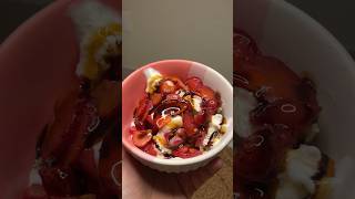 Strawberry sundae recipe | easy summer dessert