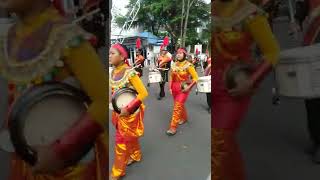 Marching band SUMSEL A di perlombaan PORNAS VI SUMSEL Street Parade , Keren Mantap 👍