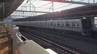 東京メトロ半蔵門線08系08-103F各駅停車押上駅行き二子新地駅到着(2023/2/23)