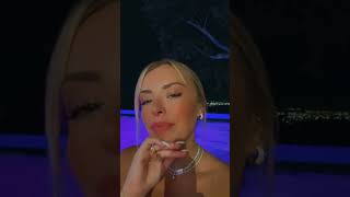 hot but stupid @CorinnaKopf