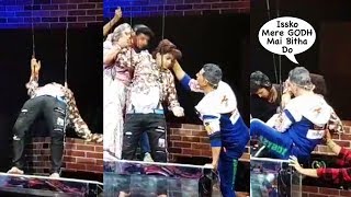 Akshay Kumar SAVES The Life of An Artist Who Fell Unconscious On Movie Masti  Show Set