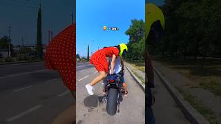 Когда решил проверить ХОРОШО ли она загнула ПЛАТЬЕ🏍️😂 #мото #bikelover #bikelife