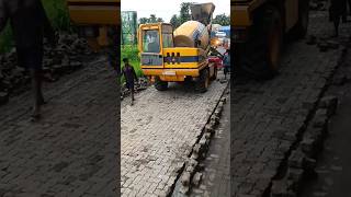 റോഡിൽ കട്ട വിരിക്കൽ Pattambi - Kulappully road renovation #shots #shortvideo