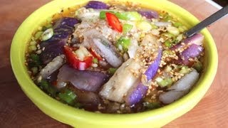 Cold eggplant soup (Gajinaengguk: 가지냉국)
