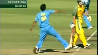 Yuvraj Singh drops a catch 3