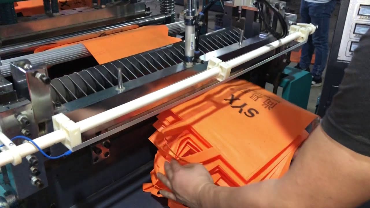 Automatic Eco Friendly Non-woven Bag Making Machine - YouTube